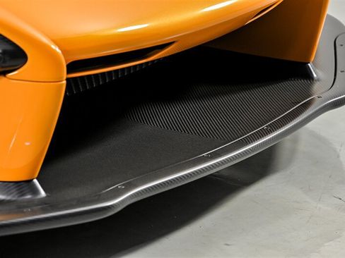 Used 2019 McLaren Senna RWD image 4