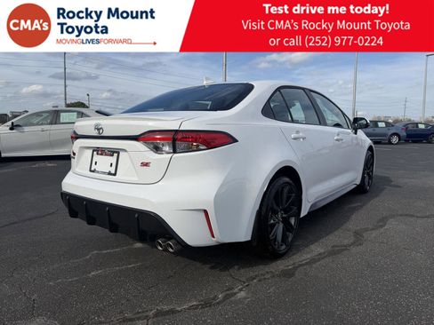 Used 2026 Toyota Corolla SE image 7
