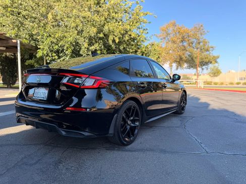 Used 2024 Honda Civic Sport image 5