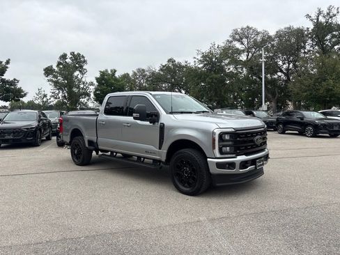 Used 2024 Ford F250 Lariat w/ Lariat Ultimate Package AWD/4WD image 3