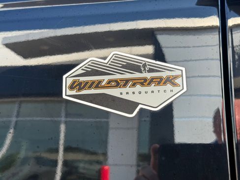 Used 2022 Ford Bronco Wildtrak image 7