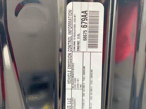 New 2025 Jeep Grand Cherokee Laredo X w/ Luxury Tech Group I image 26