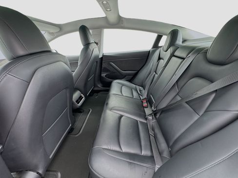 Used 2020 Tesla Model 3 Standard image 15