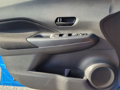 New 2025 Nissan Kicks Play S image 15