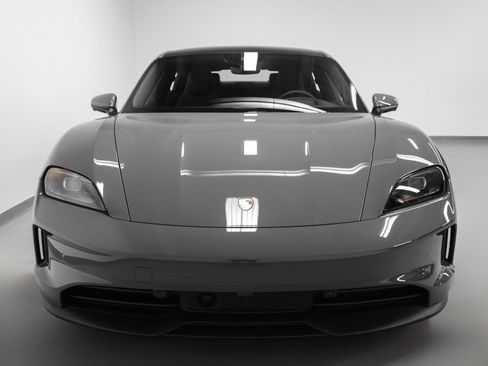 New 2025 Porsche Taycan 4 image 8