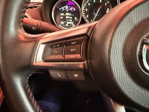 Used 2019 MAZDA MX-5 Miata Grand Touring RWD image 14