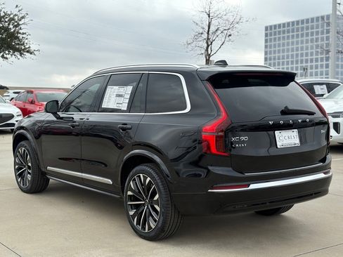 New 2026 Volvo XC90 B6 Plus w/ Protection Package Premier image 6