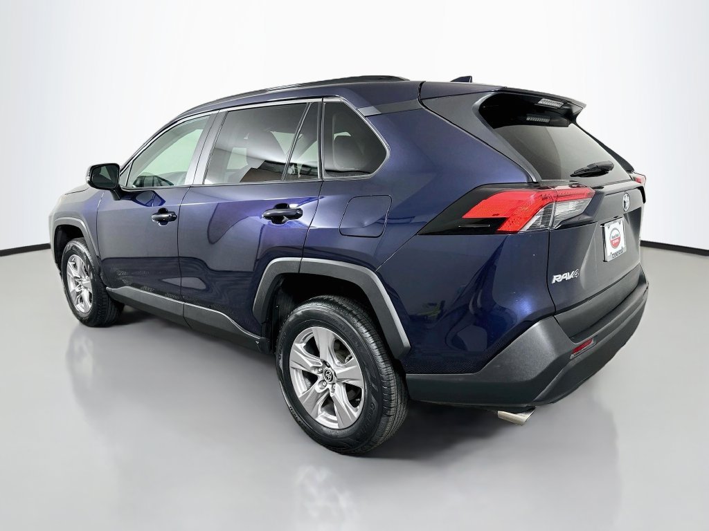Used 2025 Toyota RAV4 XLE FWD image 7