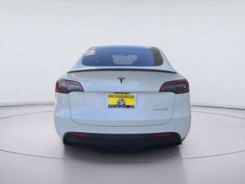 Used 2022 Tesla Model Y Performance AWD/4WD image 4