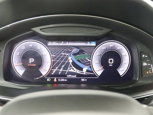 Used 2019 Audi Q8 Premium Plus w/ Premium Plus AWD/4WD image 34