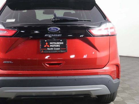 Used 2023 Ford Edge SEL AWD/4WD image 14