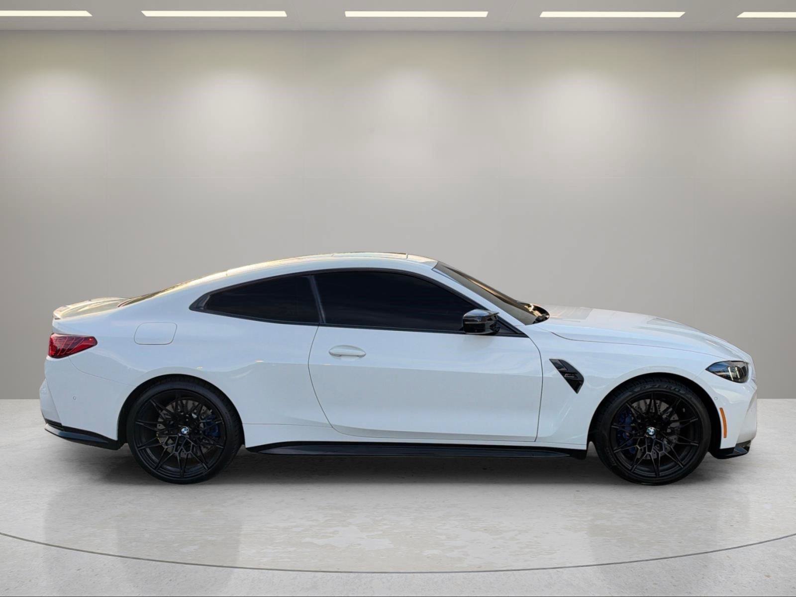 Used 2027 BMW M4 xDrive Competition AWD/4WD image 8