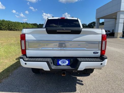 Used 2022 Ford F250 Limited image 6