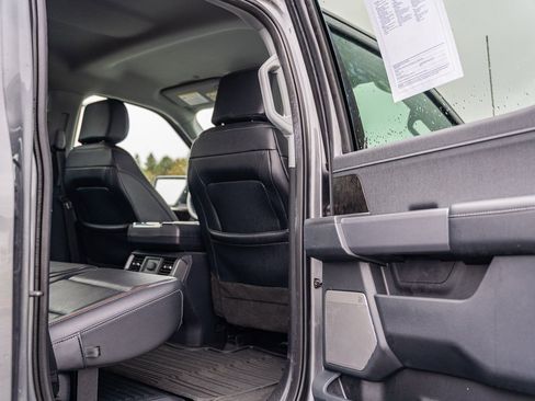 Used 2022 Ford F150 Lariat image 13