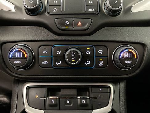 Certified 2023 GMC Terrain SLT w/ Elevation Edition image 18