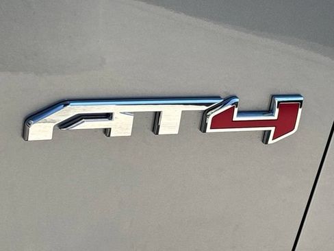Used 2025 GMC Yukon XL AT4 Ultimate AWD/4WD image 4