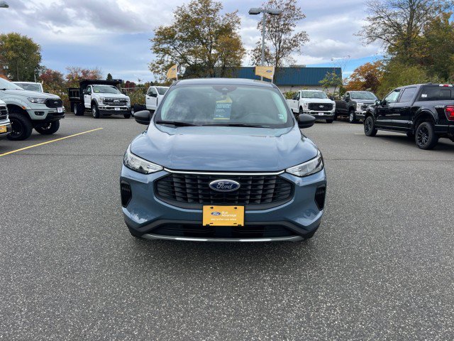 Used 2024 Ford Escape Active w/ Tech Pack #1 AWD/4WD image 2