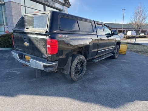 Used 2015 Chevrolet Silverado 1500 LTZ Z71 w/ LTZ Plus Package AWD/4WD image 7