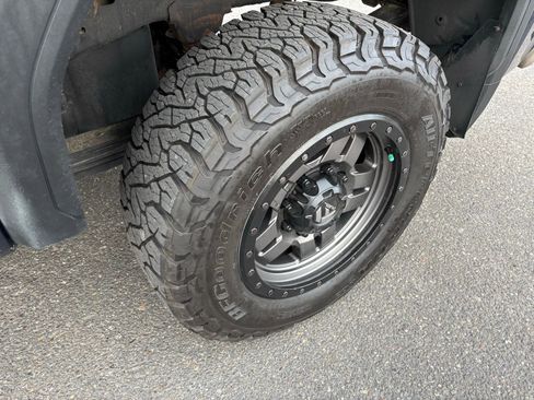 Used 2021 GMC Sierra 2500 SLE image 24