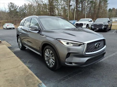 Used 2025 INFINITI QX50 Luxe image 3