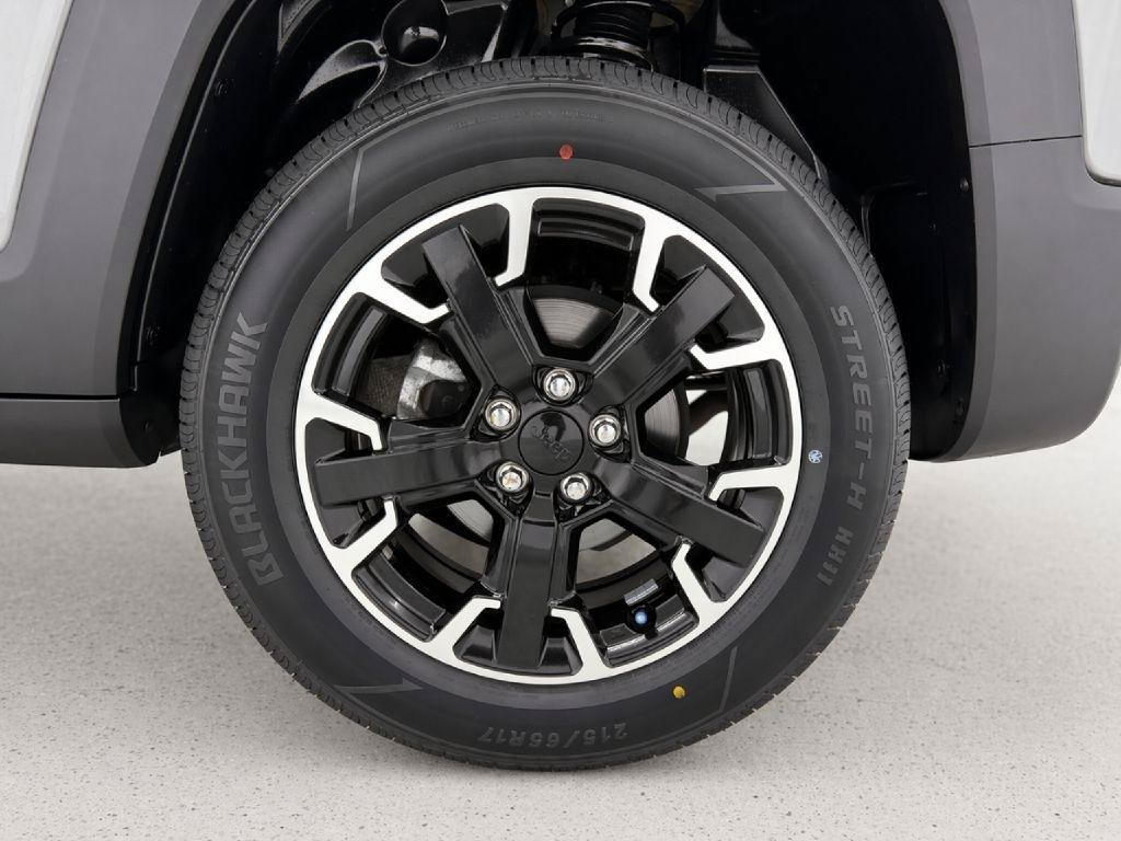Used 2023 Jeep Renegade Latitude AWD/4WD image 27