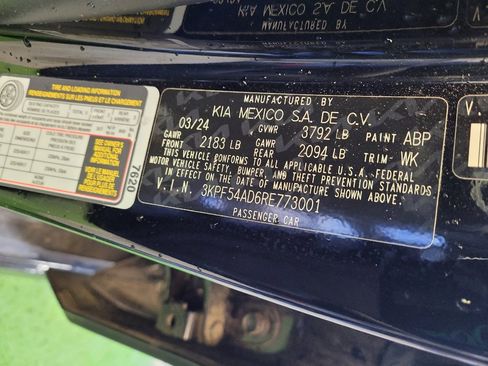 Used 2024 Kia Forte GT-Line image 33