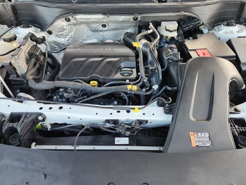 Used 2025 Chevrolet Trax LT image 31