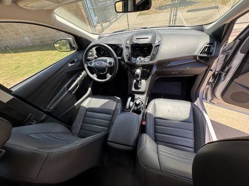 Used 2015 Ford Escape Titanium FWD image 31