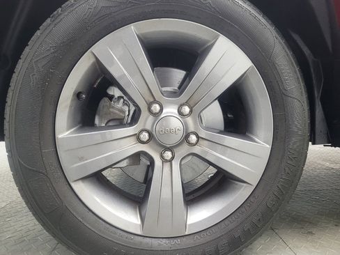 Used 2015 Jeep Patriot High Altitude AWD/4WD image 31