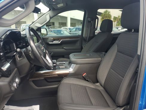 Used 2022 GMC Sierra 1500 Elevation image 24