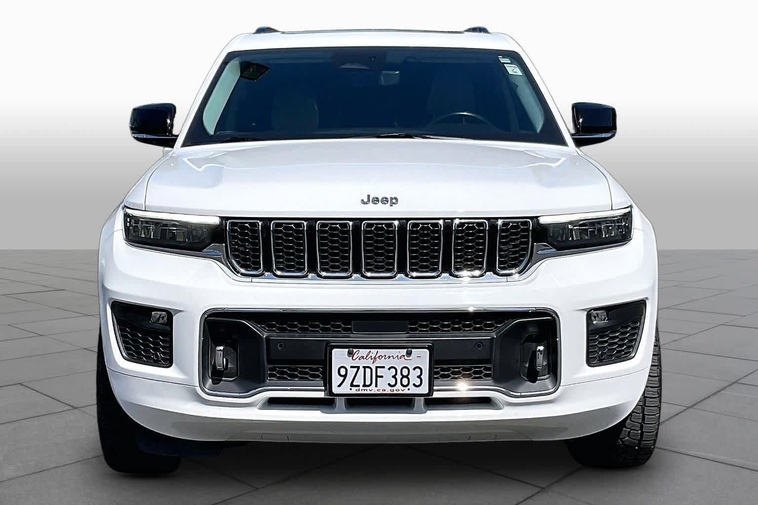 Used 2022 Jeep Grand Cherokee L Overland w/ Luxury Tech Group IV AWD/4WD image 3