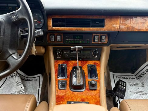 Used 1990 Jaguar XJS V12 Coupe image 24