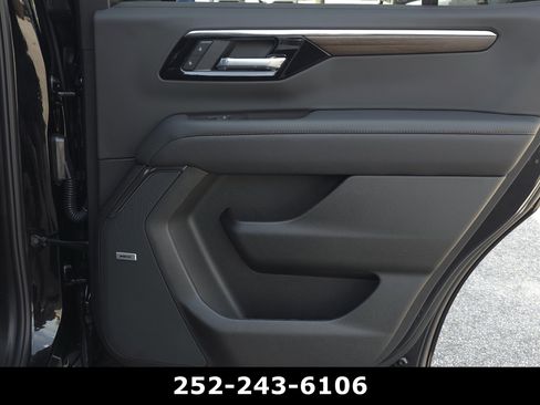 Used 2025 Chevrolet Tahoe High Country image 42