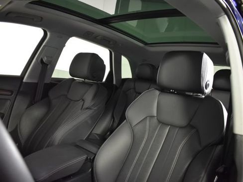 Used 2024 Audi Q5 2.0T Premium w/ Convenience Package AWD/4WD image 10