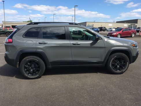 Used 2022 Jeep Cherokee Trailhawk w/ Trailer Tow Group AWD/4WD image 7