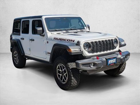 Used 2026 Jeep Wrangler Unlimited Rubicon AWD/4WD image 3