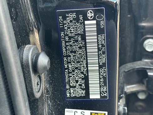 Certified 2025 Toyota Corolla Hatchback image 29