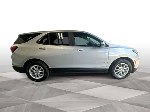Used 2022 Chevrolet Equinox LT AWD/4WD image 9