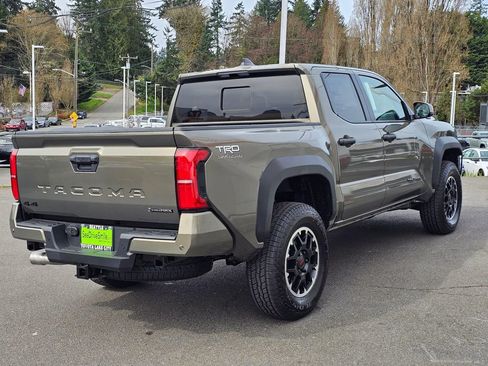 New 2026 Toyota Tacoma TRD Off-Road AWD/4WD image 7