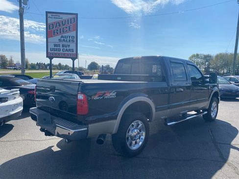 Used 2010 Ford F250 Lariat image 9