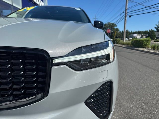 Certified 2024 Volvo XC60 B5 Core w/ Protection Package Premier AWD/4WD image 8
