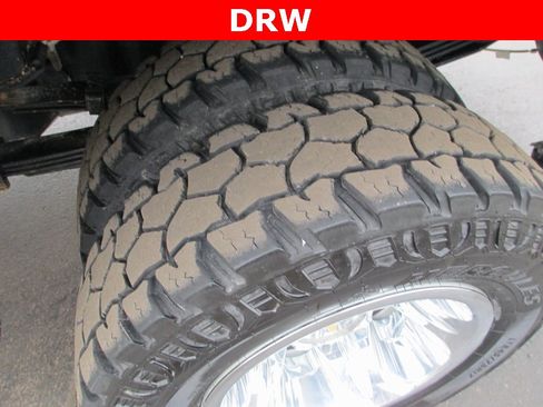 Used 2024 Chevrolet Silverado 3500 LT w/ Convenience Package image 13