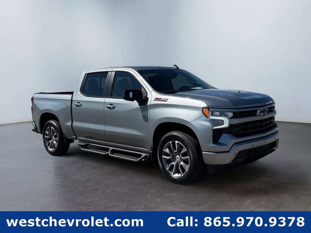 Used 2024 Chevrolet Silverado 1500 RST w/ Convenience Package II AWD/4WD image 1