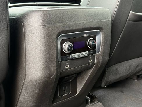 Used 2021 Chevrolet Suburban Z71 AWD/4WD image 25