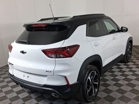 Used 2023 Chevrolet TrailBlazer RS w/ Sun and Liftgate Package image 23