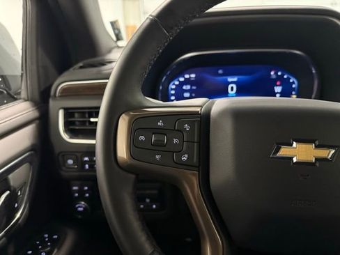 Used 2024 Chevrolet Tahoe High Country w/ Premium Package image 15