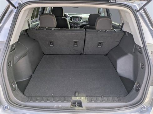 Used 2021 GMC Terrain SLE w/ Driver Convenience Package image 12