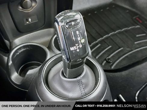 Used 2024 MINI Cooper S w/ Signature Upholstery Package FWD image 17