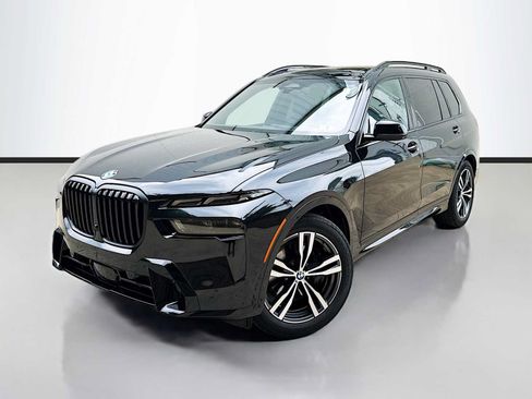 Certified 2026 BMW X7 xDrive40i w/ M Sport Package AWD/4WD image 1