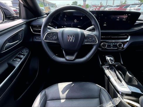 Used 2025 Buick Envista Sport Touring FWD image 8